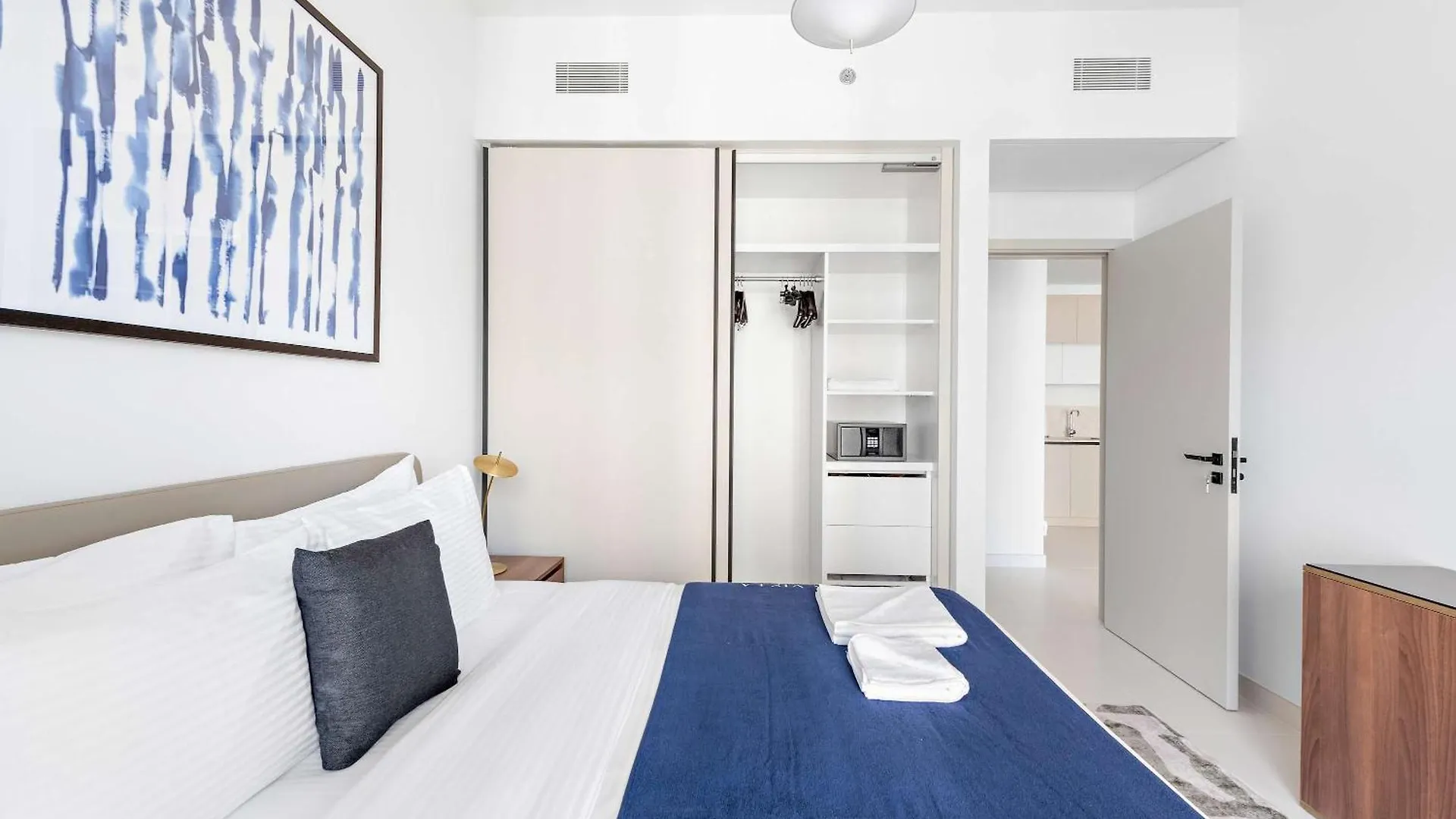 Silkhaus Marina View 1Bdr Private Beach Access Dubai 0*,  United Arab Emirates